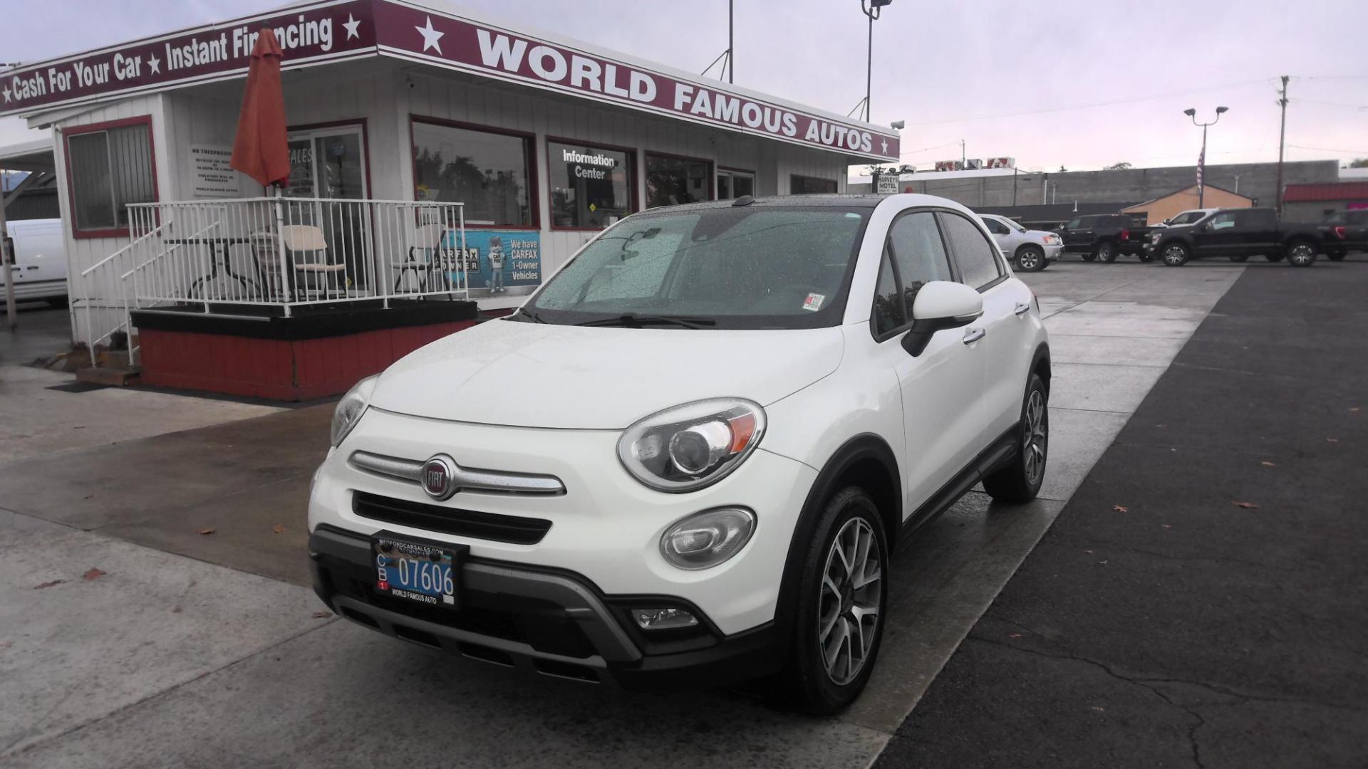 2016 WHITE Fiat 500x Trekking Plus AWD (ZFBCFYETXGP) with an 2.4L L4 engine, 9A transmission, located at 502 S. Riverside Avenue, Medford, OR, 97501, (541) 773-3136, 42.322803, -122.867477 - Photo#0