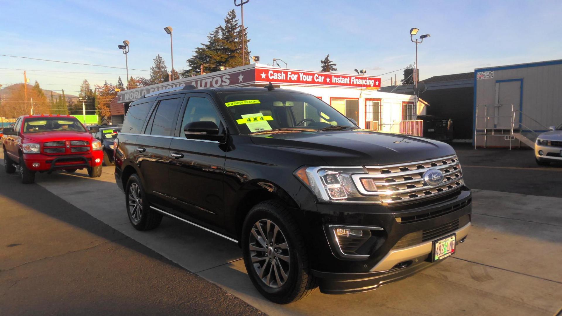 2018 BLACK Ford Expedition Limited 4WD (1FMJU2AT4JE) with an 3.5L V6 DOHC 24V FFV engine, 6A transmission, located at 502 S. Riverside Avenue, Medford, OR, 97501, (541) 773-3136, 42.322803, -122.867477 - Photo#1