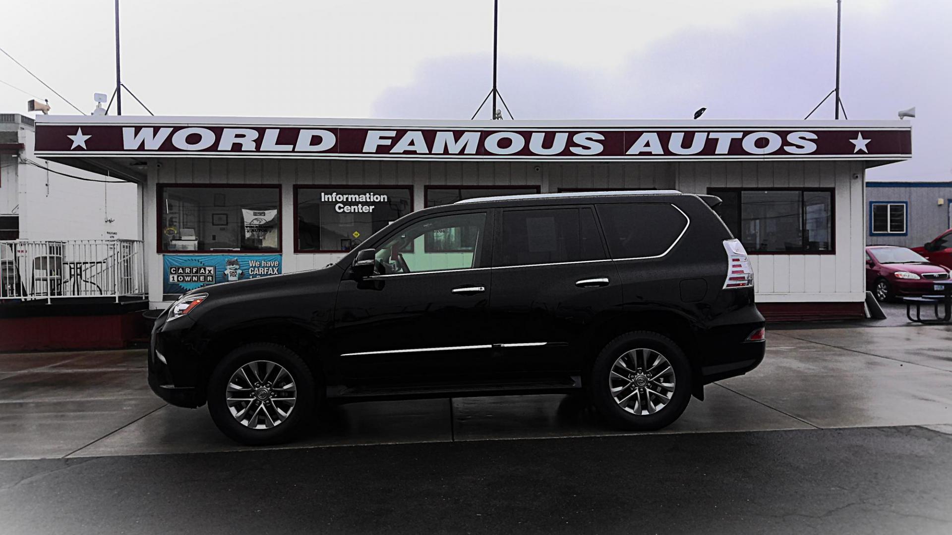 2016 BLACK Lexus GX 460 Luxury (JTJJM7FX4G5) with an 4.6L V8 DOHC 32V engine, 6A transmission, located at 502 S. Riverside Avenue, Medford, OR, 97501, (541) 773-3136, 42.322803, -122.867477 - Photo#0