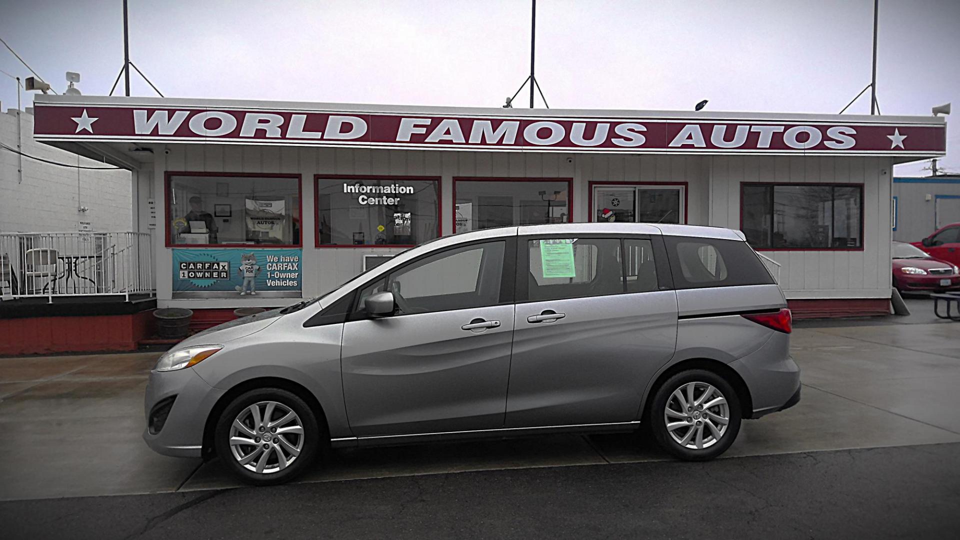 2011 SILVER Mazda MAZDA5 Sport (JM1CW2BL2C0) with an 2.5L L4 DOHC 16V engine, located at 502 S. Riverside Avenue, Medford, OR, 97501, (541) 773-3136, 42.322803, -122.867477 - Photo#22