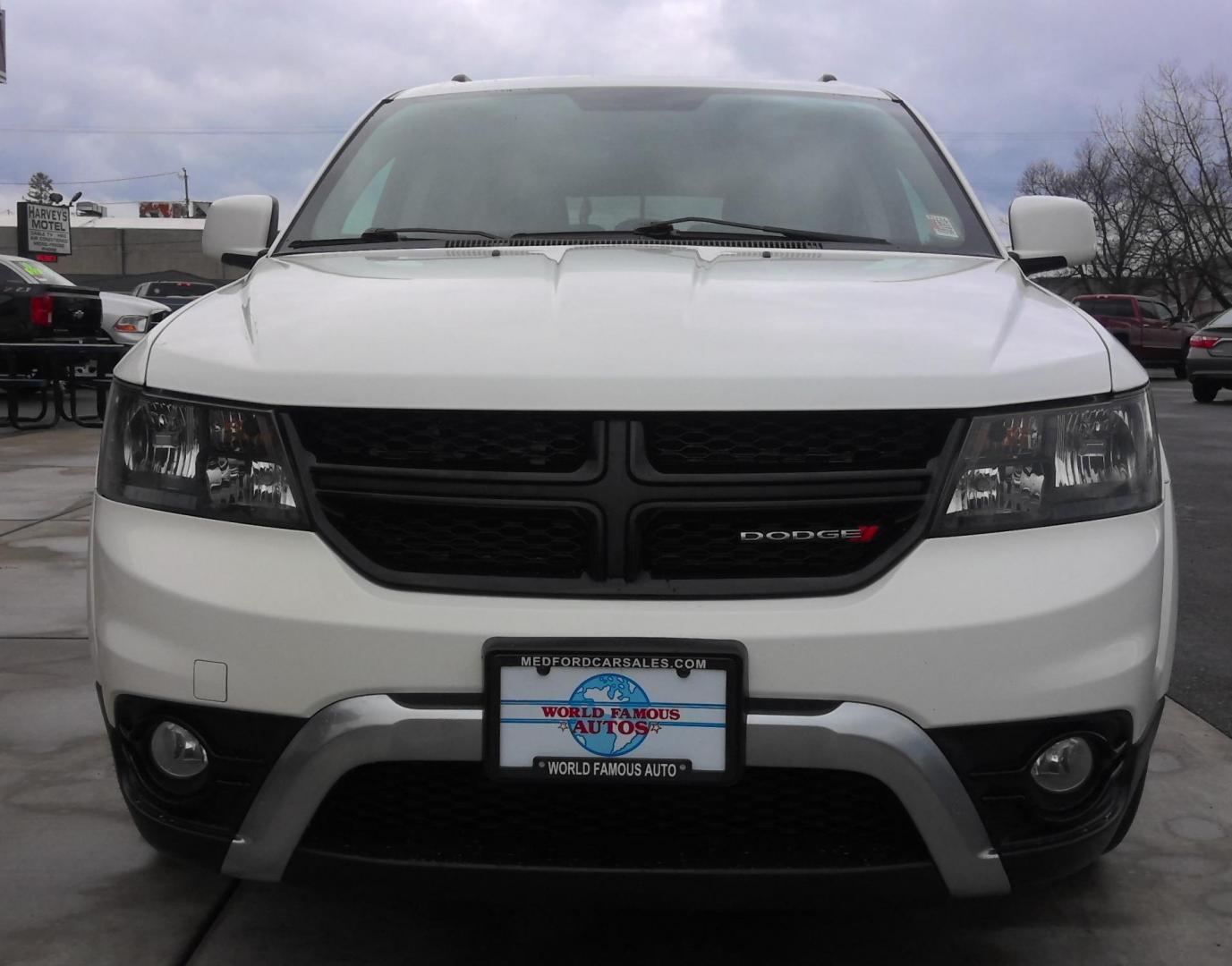 2017 WHITE Dodge Journey Crossroad FWD (3C4PDCGB9HT) with an 2.4L L4 DOHC 16V engine, 4A transmission, located at 502 S. Riverside Avenue, Medford, OR, 97501, (541) 773-3136, 42.322803, -122.867477 - Photo#1