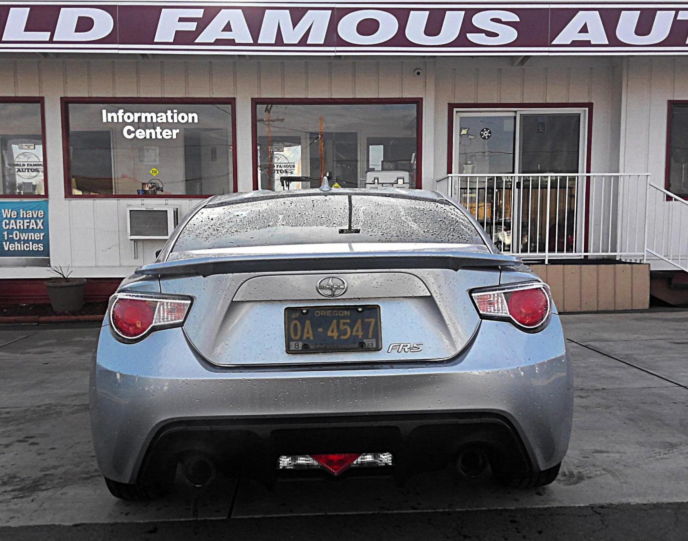 2015 SILVER Scion FR-S 6AT (JF1ZNAA11F8) with an 2.0L H4 16V engine, 6-Speed Automatic transmission, located at 502 S. Riverside Avenue, Medford, OR, 97501, (541) 773-3136, 42.322803, -122.867477 - Photo#2