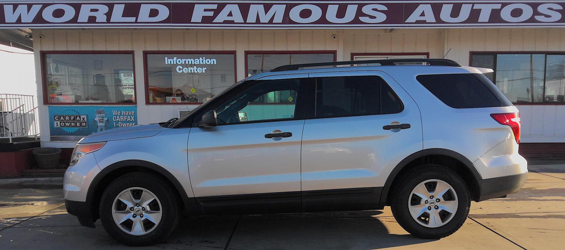 2012 SILVER Ford Explorer Base FWD (1FMHK7B81CG) with an 3.5L V6 DOHC 24V engine, 6-Speed Automatic transmission, located at 502 S. Riverside Avenue, Medford, OR, 97501, (541) 773-3136, 42.322803, -122.867477 - Photo#0