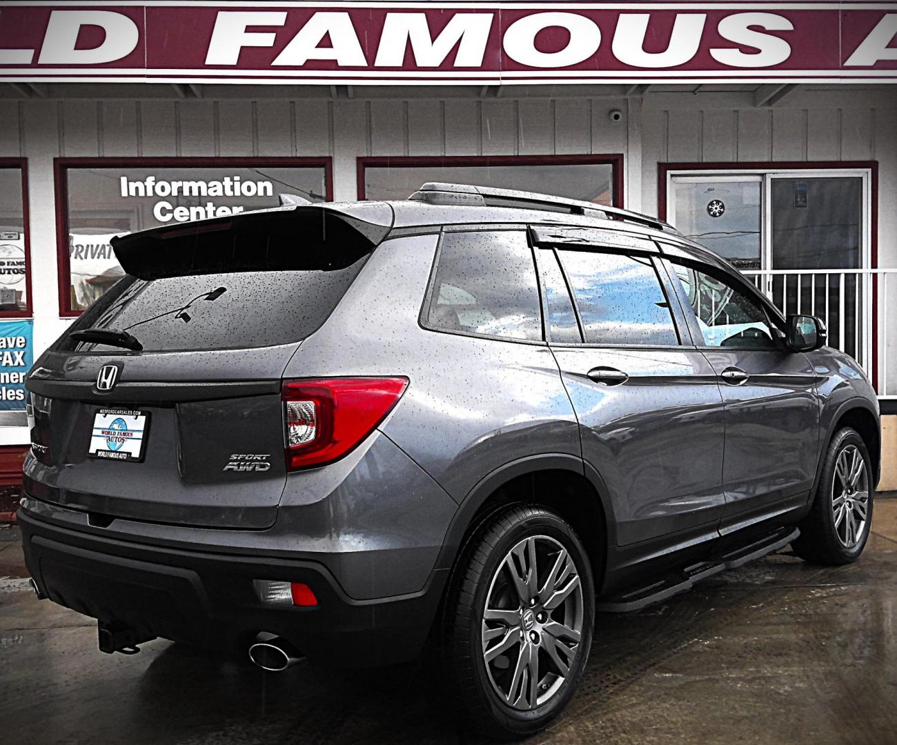 2019 GRAY Honda Passport Sport AWD (5FNYF8H25KB) with an 3.5L V6 DOHC 24V engine, 9A transmission, located at 502 S. Riverside Avenue, Medford, OR, 97501, (541) 773-3136, 42.322803, -122.867477 - Photo#2