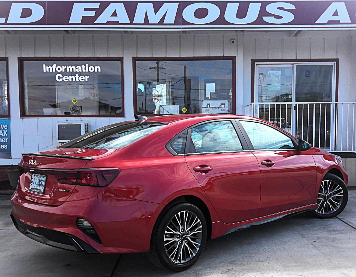 2022 ORANGE Kia Forte EX (3KPF54AD4NE) with an 2.0L L4 DOHC 16V engine, CVT transmission, located at 502 S. Riverside Avenue, Medford, OR, 97501, (541) 773-3136, 42.322803, -122.867477 - Photo#2