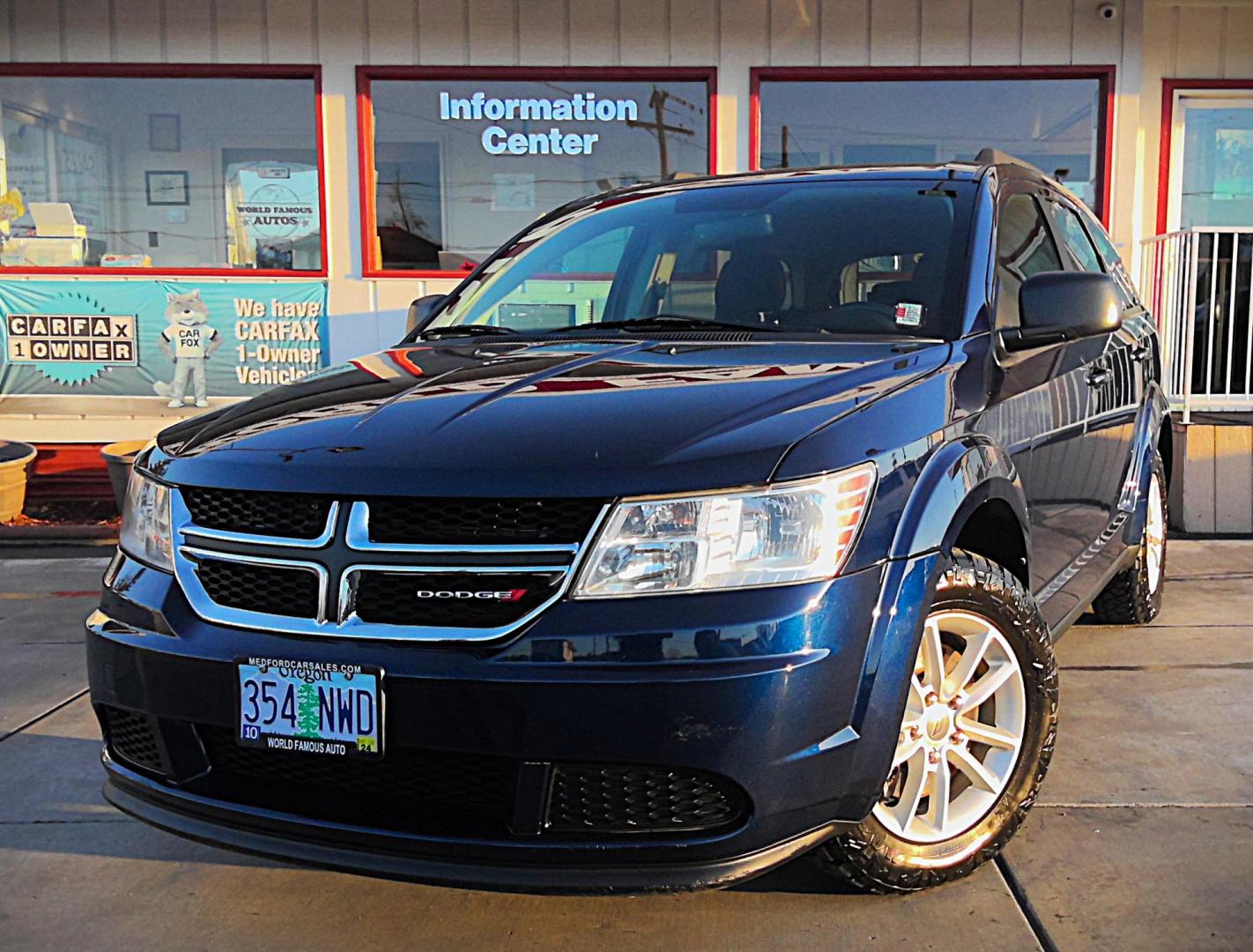 2017 BLUE Dodge Journey SE (3C4PDCAB6HT) with an 2.4L L4 DOHC 16V engine, 4A transmission, located at 502 S. Riverside Avenue, Medford, OR, 97501, (541) 773-3136, 42.322803, -122.867477 - Photo#1