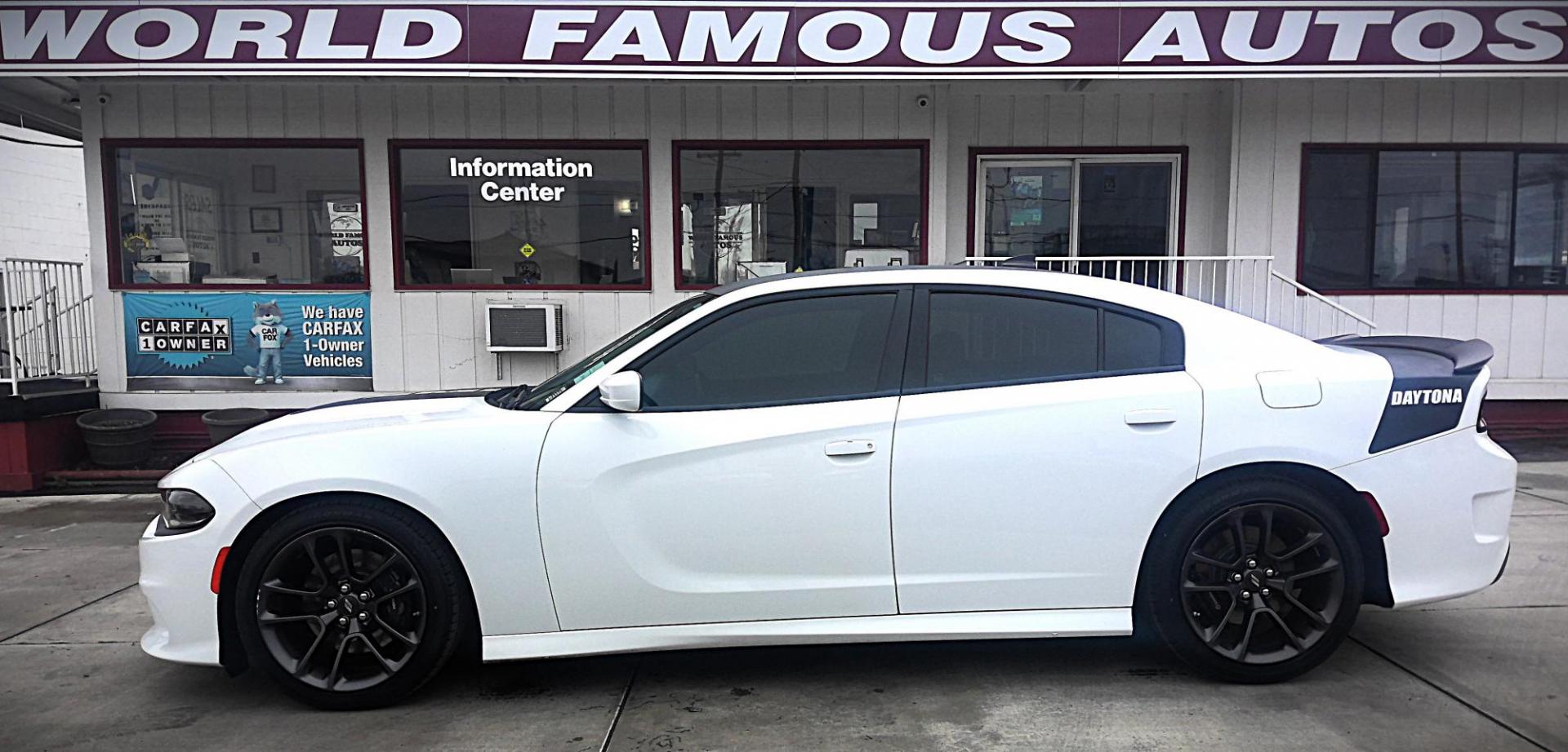 2021 WHITE Dodge Charger R/T (2C3CDXCT5MH) with an 5.7L V8 OHV 16V engine, 8A transmission, located at 502 S. Riverside Avenue, Medford, OR, 97501, (541) 773-3136, 42.322803, -122.867477 - Photo#0