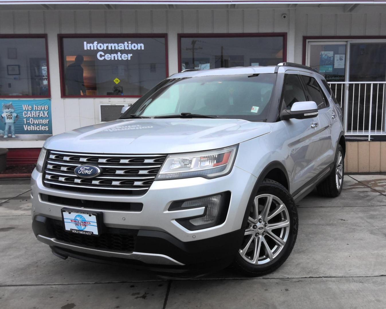 2017 SILVER Ford Explorer Limited 4WD (1FM5K8F88HG) with an 3.5L V6 DOHC 24V engine, 6A transmission, located at 502 S. Riverside Avenue, Medford, OR, 97501, (541) 773-3136, 42.322803, -122.867477 - Photo#1