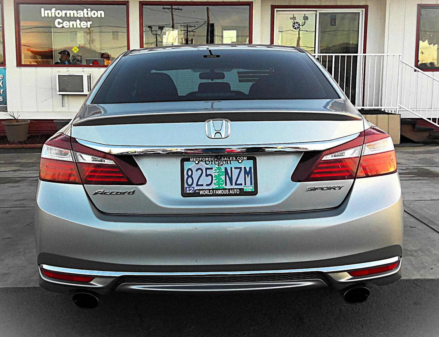 2016 SILVER Honda Accord Sport Sedan CVT (1HGCR2F55GA) with an 2.4L L4 DOHC 16V engine, CVT transmission, located at 502 S. Riverside Avenue, Medford, OR, 97501, (541) 773-3136, 42.322803, -122.867477 - Photo#2