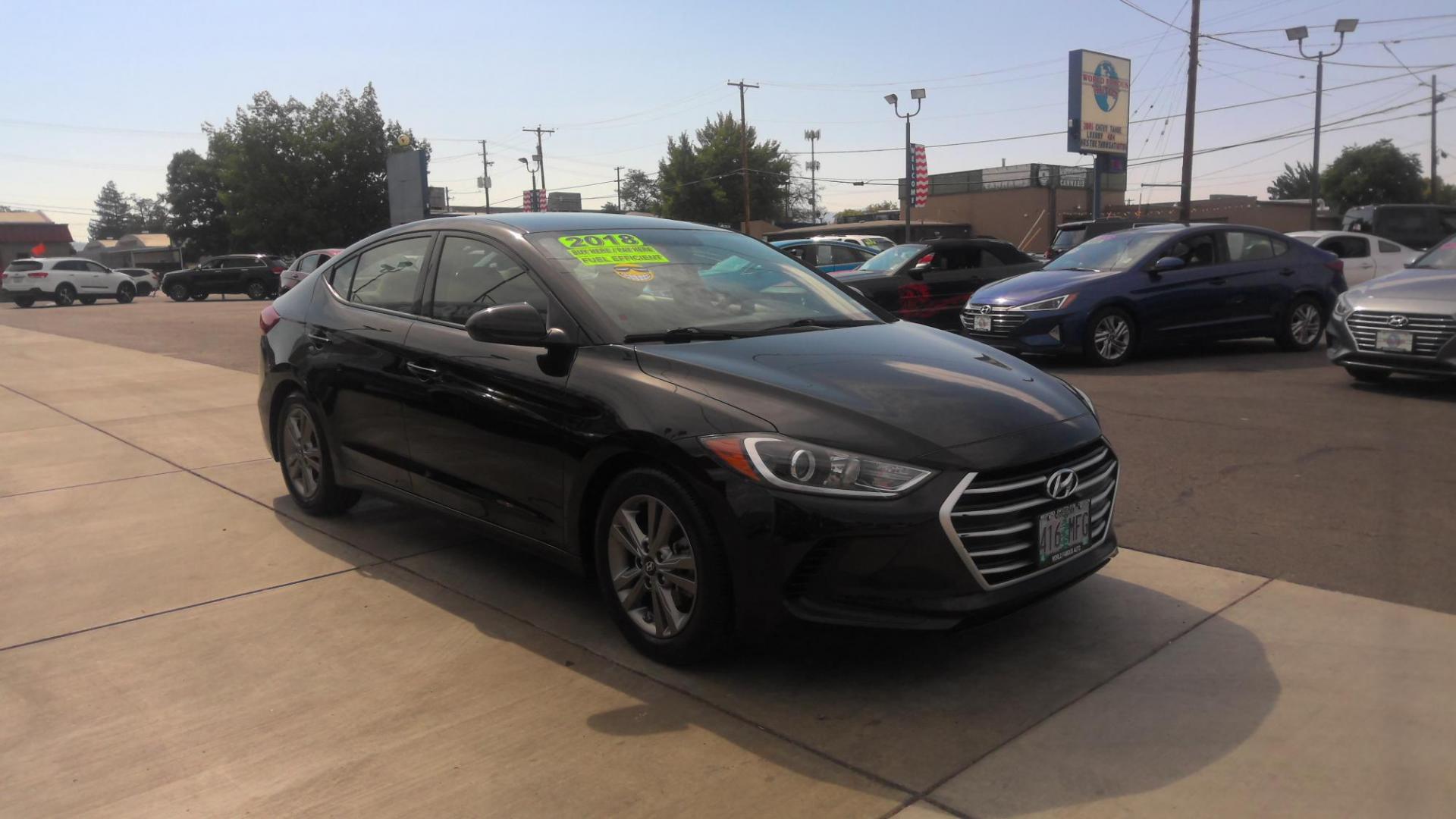 2018 BLACK Hyundai Elantra Limited (5NPD84LF5JH) with an 1.8L L4 DOHC 16V engine, 6A transmission, located at 502 S. Riverside Avenue, Medford, OR, 97501, (541) 773-3136, 42.322803, -122.867477 - Photo#1