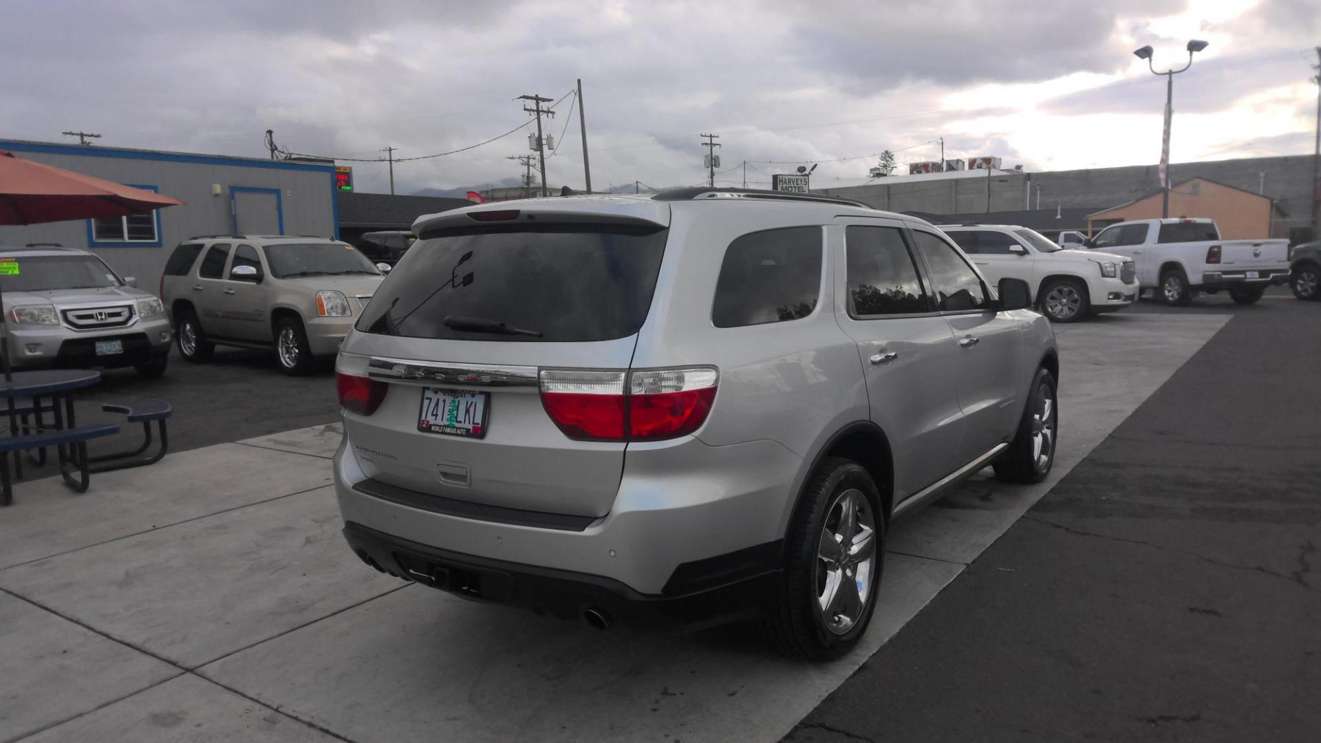 2012 GRAY Dodge Durango Citadel AWD (1C4SDJET3CC) with an 5.7L V8 OHV 16V engine, 5-Speed Automatic transmission, located at 502 S. Riverside Avenue, Medford, OR, 97501, (541) 773-3136, 42.322803, -122.867477 - Photo#0