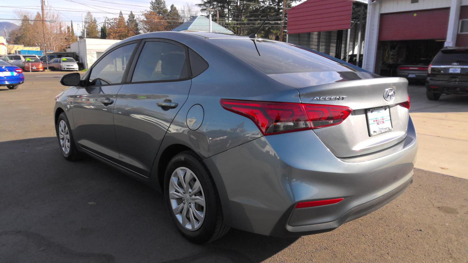 2020 GRAY Hyundai Accent SEL 4-Door 6A (3KPC24A62LE) with an 1.6L L4 DOHC 16V engine, 6A transmission, located at 502 S. Riverside Avenue, Medford, OR, 97501, (541) 773-3136, 42.322803, -122.867477 - Photo#0