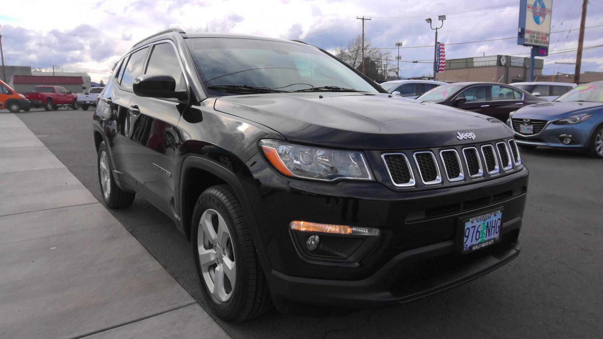 2018 BLACK Jeep Compass Sport FWD (3C4NJCBB6JT) with an 2.4L L4 DOHC 16V engine, located at 502 S. Riverside Avenue, Medford, OR, 97501, (541) 773-3136, 42.322803, -122.867477 - Photo#1