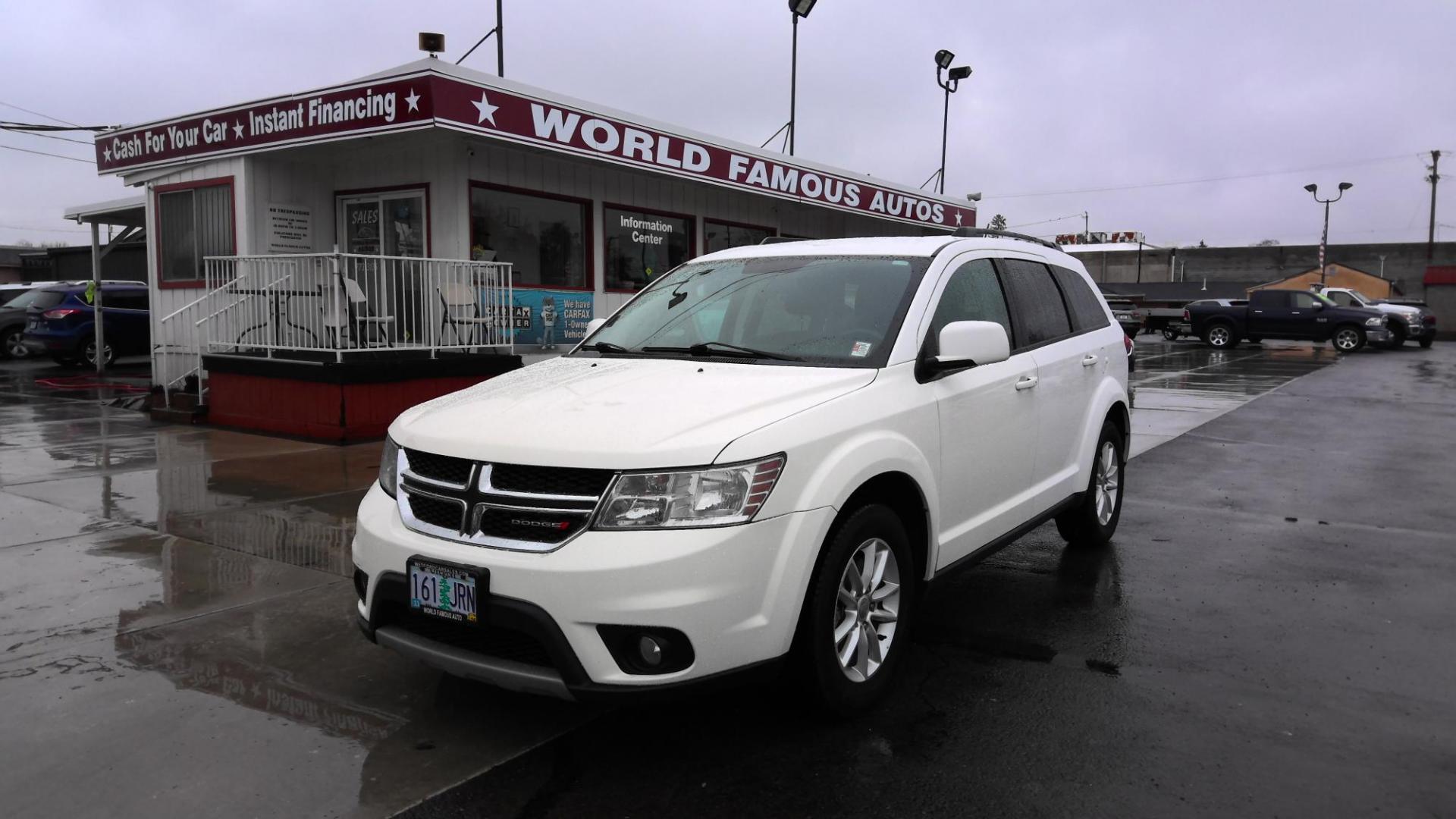 2016 WHITE Dodge Journey SXT (3C4PDCBGXGT) with an 3.6L V6 DOHC 24V engine, 4A transmission, located at 502 S. Riverside Avenue, Medford, OR, 97501, (541) 773-3136, 42.322803, -122.867477 - Photo#1