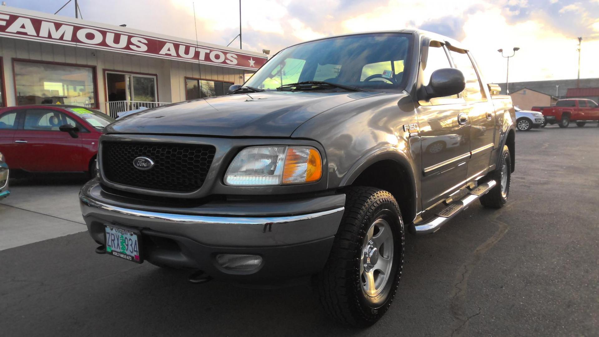 2003 GRAY Ford F-150 King Ranch SuperCrew 4WD (1FTRW08L13K) with an 5.4L V8 SOHC 16V engine, 4-Speed Automatic Overdrive transmission, located at 502 S. Riverside Avenue, Medford, OR, 97501, (541) 773-3136, 42.322803, -122.867477 - Photo#0