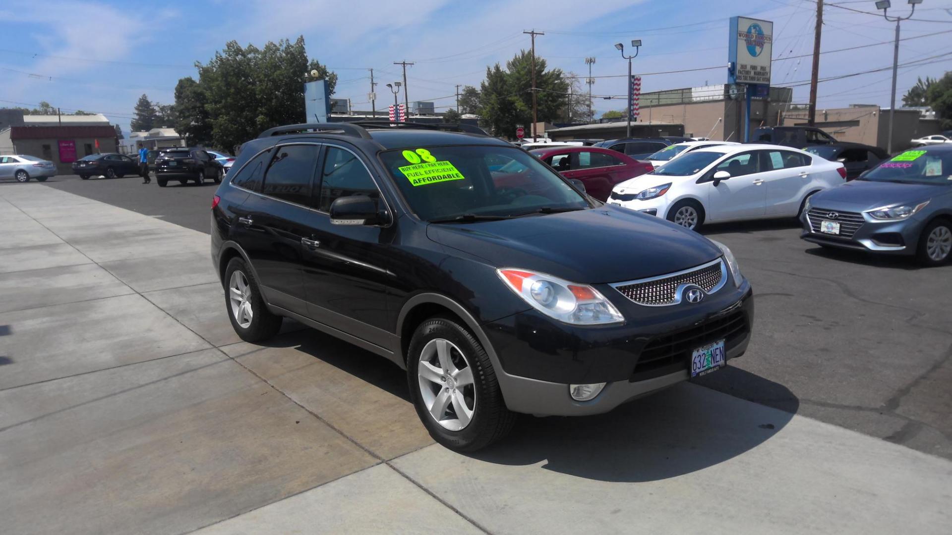 2008 BLACK Hyundai Veracruz GLS (KM8NU13C78U) with an 3.8L V6 DOHC 24V engine, 6-Speed Automatic Overdrive transmission, located at 502 S. Riverside Avenue, Medford, OR, 97501, (541) 773-3136, 42.322803, -122.867477 - Photo#1