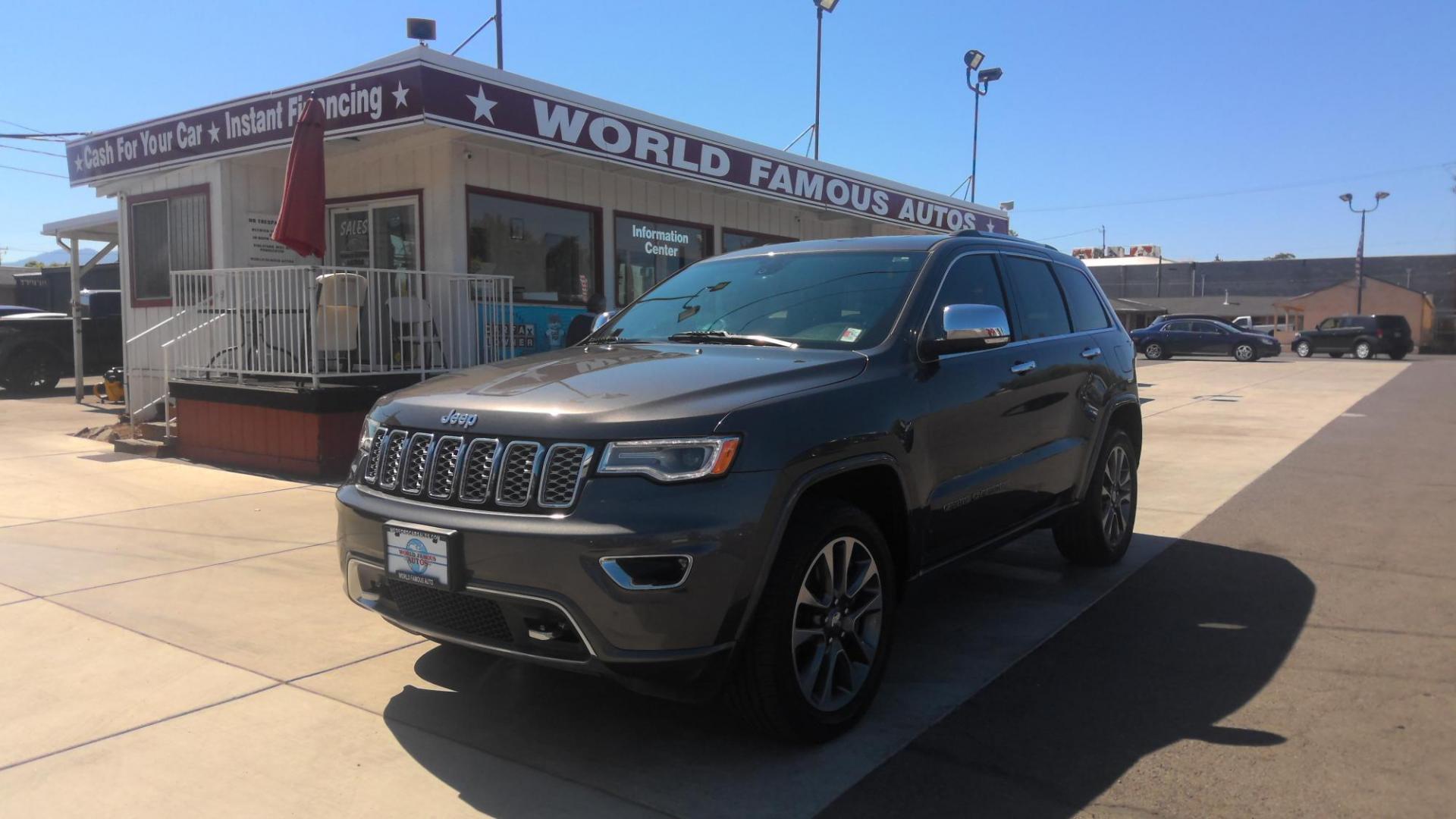 2017 GRAY Jeep Grand Cherokee Overland 4WD (1C4RJFCT1HC) with an 5.7L V8 OHV 16V engine, 8A transmission, located at 502 S. Riverside Avenue, Medford, OR, 97501, (541) 773-3136, 42.322803, -122.867477 - Photo#0