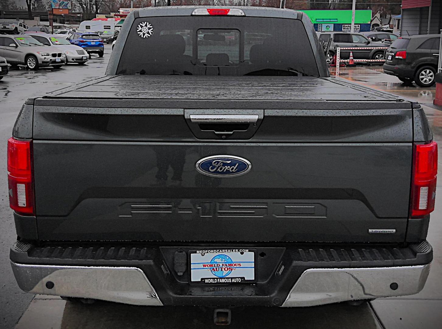 2018 GREEN Ford F-150 XLT SuperCrew 5.5-ft. Bed 4WD (1FTFW1EG2JK) with an 3.5 V6 engine, 6A transmission, located at 502 S. Riverside Avenue, Medford, OR, 97501, (541) 773-3136, 42.322803, -122.867477 - Photo#2