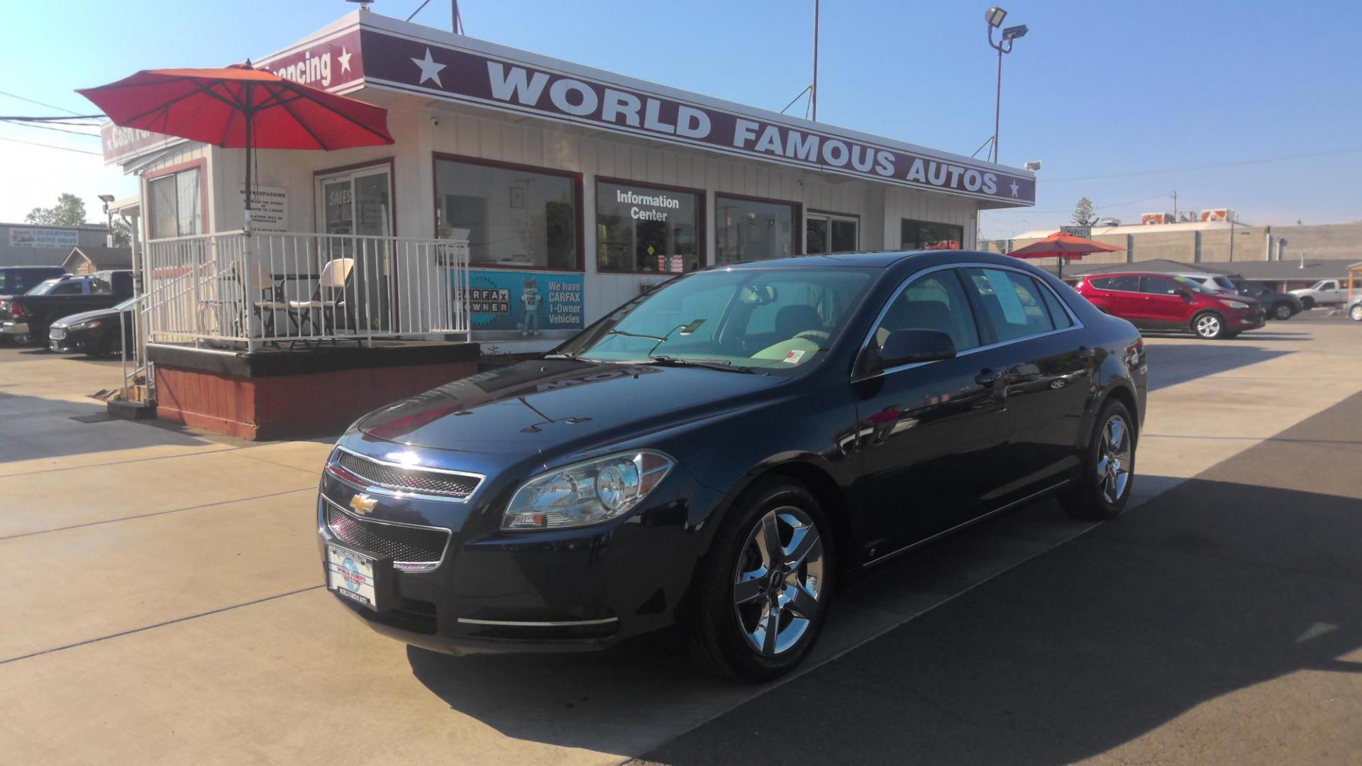 2009 BLUE Chevrolet Malibu LT1 (1G1ZH57B494) with an 2.4L L4 DOHC 16V engine, located at 502 S. Riverside Avenue, Medford, OR, 97501, (541) 773-3136, 42.322803, -122.867477 - Photo#0