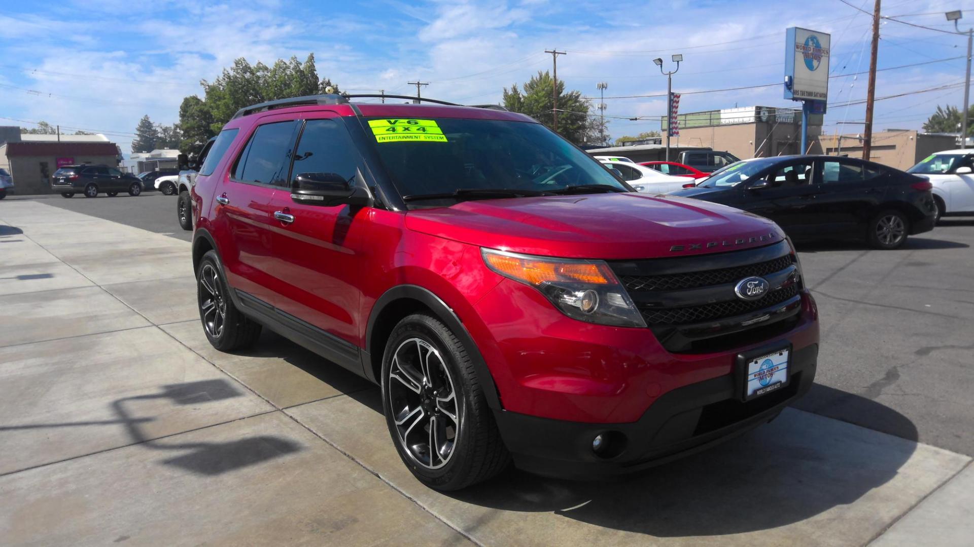 2013 RED Ford Explorer Sport 4WD (1FM5K8GTXDG) with an 3.5L V6 DOHC 24V engine, 6-Speed Automatic transmission, located at 502 S. Riverside Avenue, Medford, OR, 97501, (541) 773-3136, 42.322803, -122.867477 - Photo#4