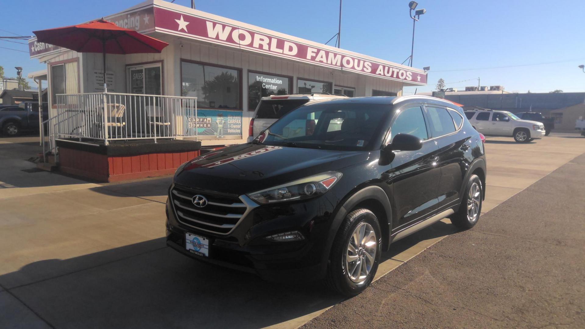 2017 BLACK Hyundai Tucson SE w/Preferred Package AWD (KM8J3CA48HU) with an 2.0L L4 DOHC 16V engine, 6A transmission, located at 502 S. Riverside Avenue, Medford, OR, 97501, (541) 773-3136, 42.322803, -122.867477 - Photo#0