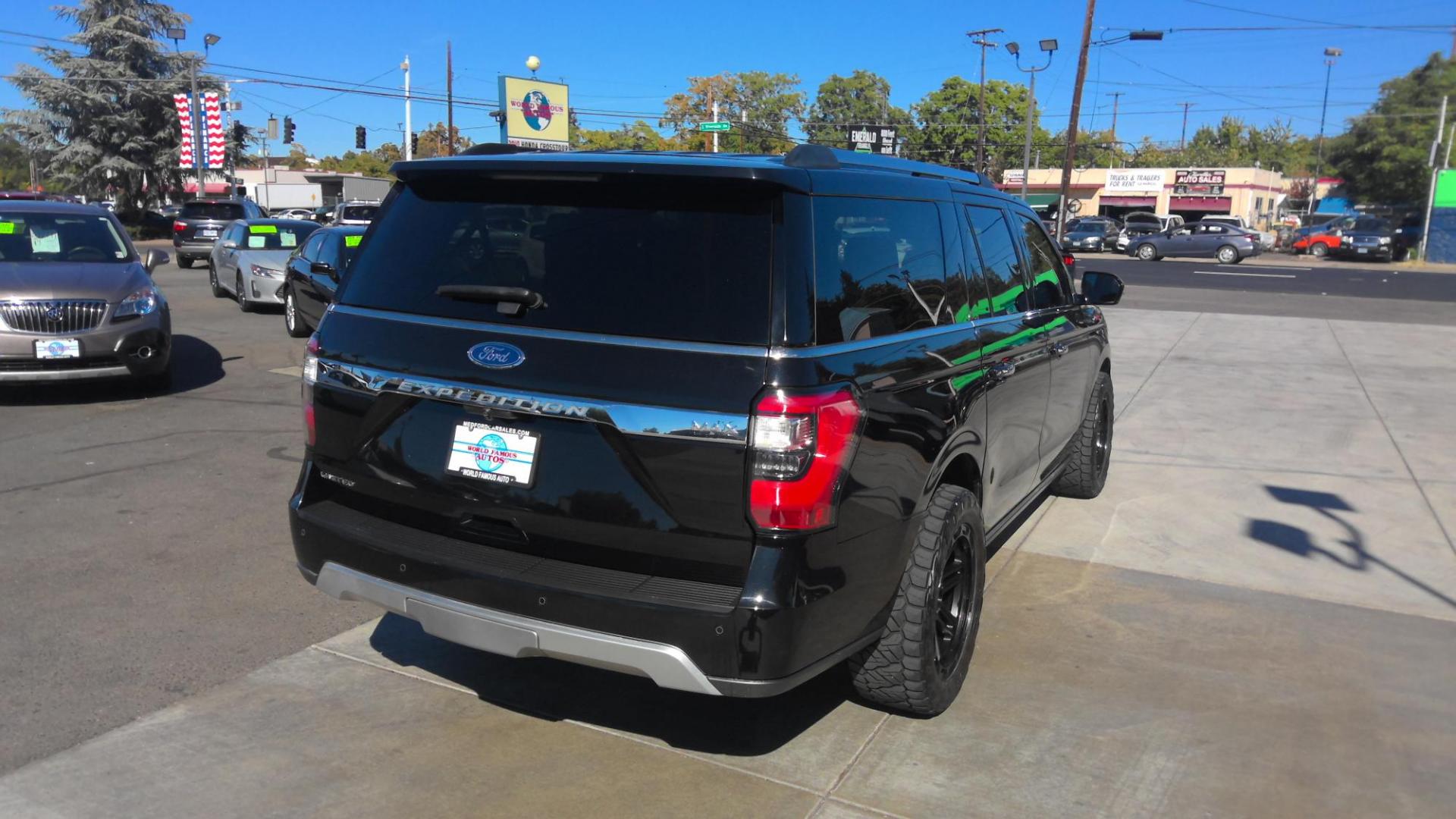 2020 BLACK Ford Expedition MAX Limited 4WD (1FMJK2AT8LE) with an 3.5L V6 DOHC 24V FFV engine, 6A transmission, located at 502 S. Riverside Avenue, Medford, OR, 97501, (541) 773-3136, 42.322803, -122.867477 - Photo#2