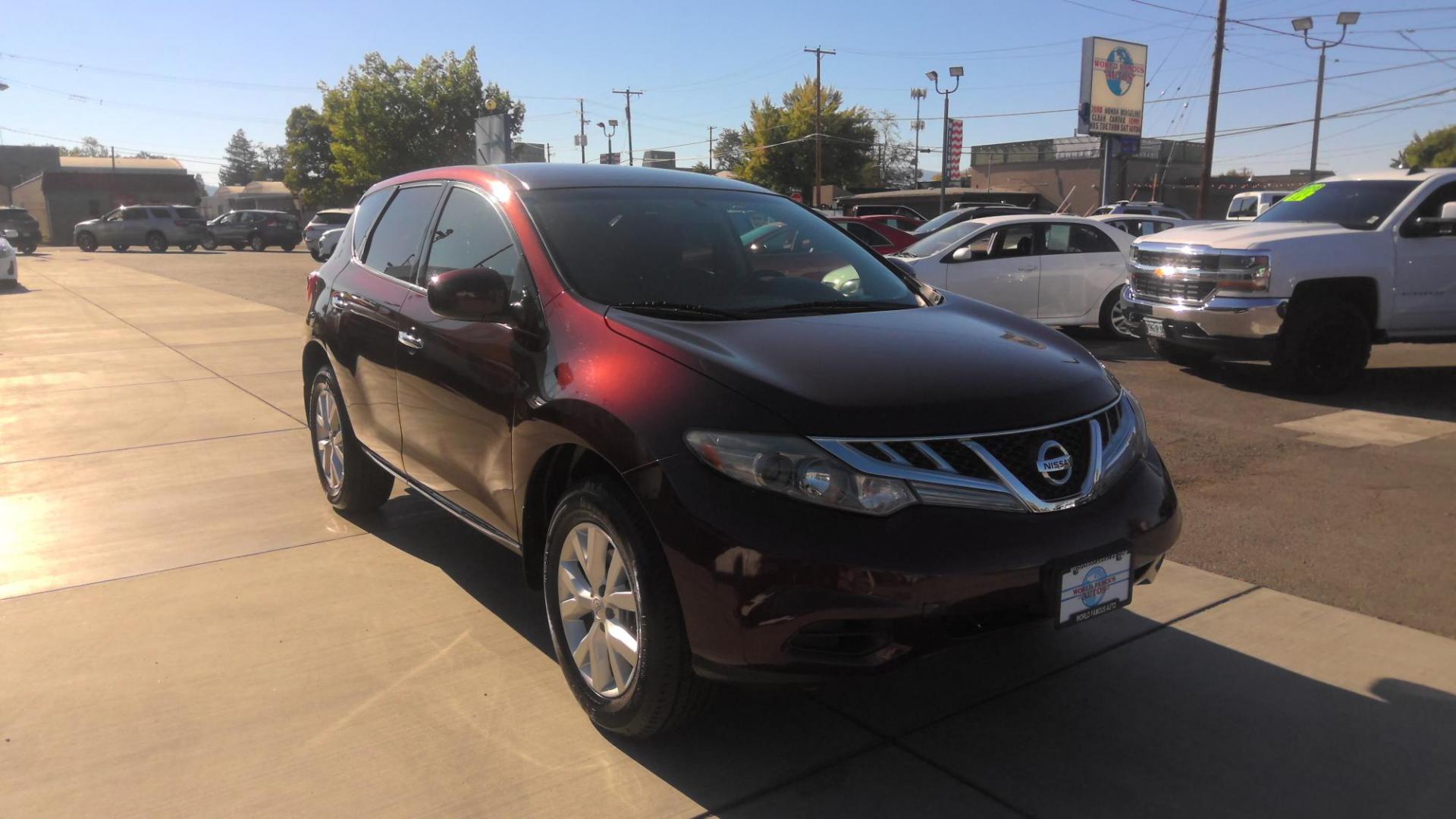 2013 RED Nissan Murano SL AWD (JN8AZ1MWXDW) with an 3.5L V6 DOHC 24V engine, Continuously Variable Transmission transmission, located at 502 S. Riverside Avenue, Medford, OR, 97501, (541) 773-3136, 42.322803, -122.867477 - Photo#1