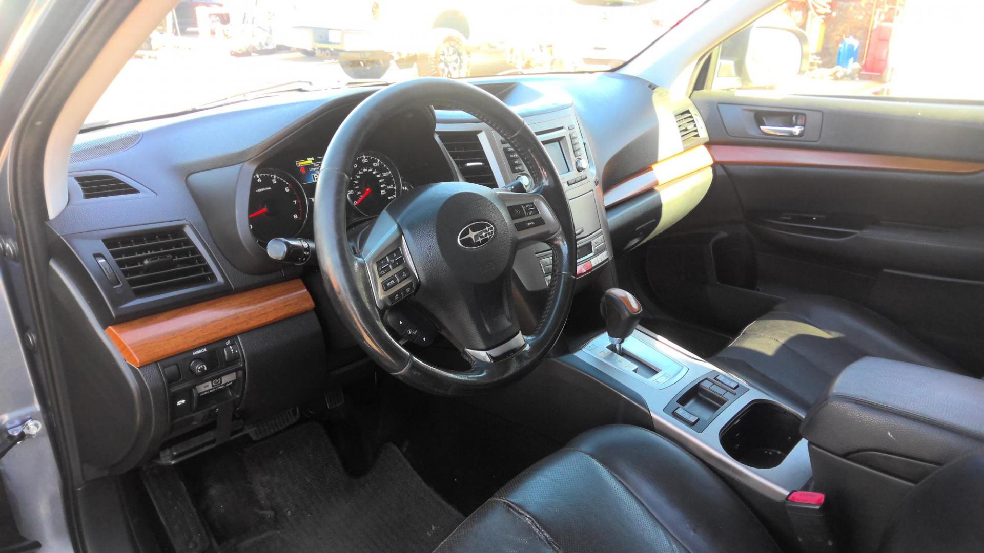 2013 BLUE Subaru Outback 2.5i Limited (4S4BRBJC1D3) with an 2.5L H4 DOHC 16V engine, located at 502 S. Riverside Avenue, Medford, OR, 97501, (541) 773-3136, 42.322803, -122.867477 - Photo#4