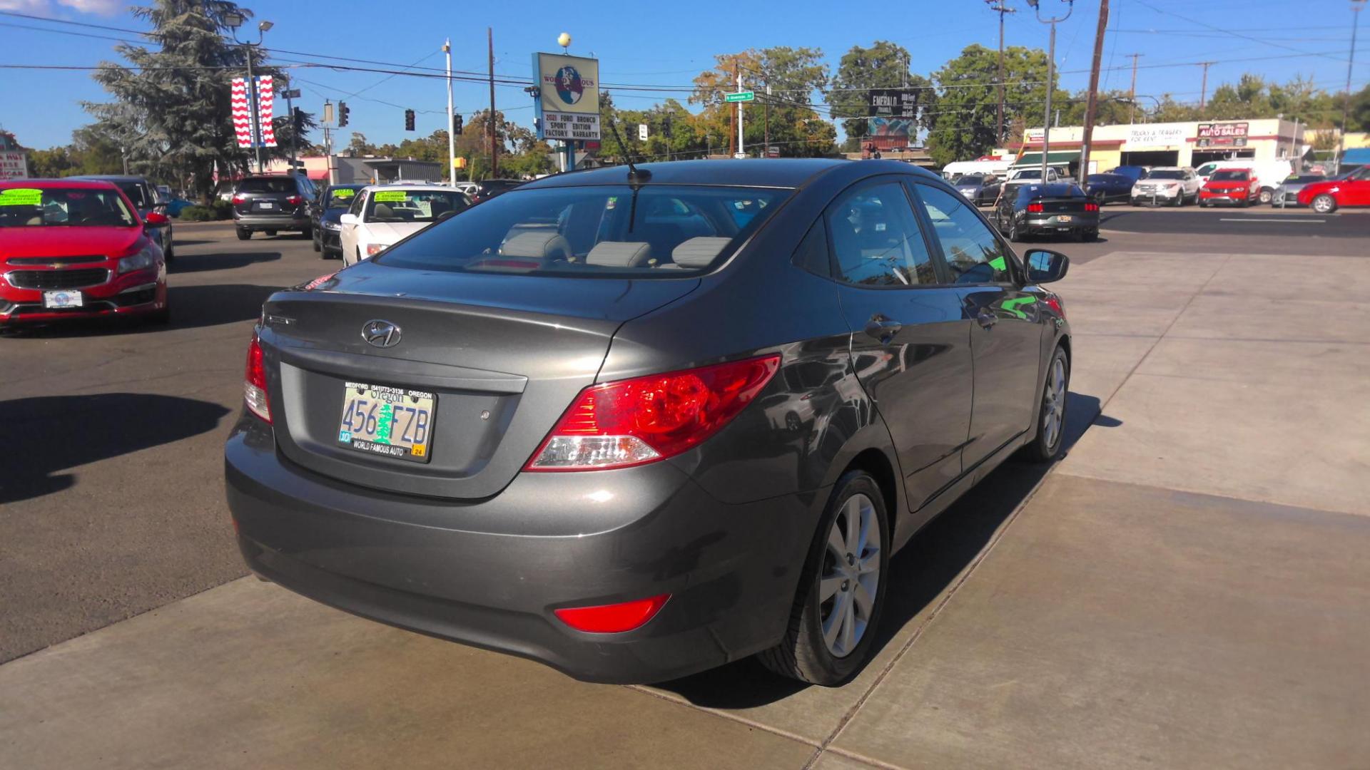 2013 GRAY Hyundai Accent GLS 4-Door (KMHCU4AE6DU) with an 1.6L L4 DOHC 16V engine, located at 502 S. Riverside Avenue, Medford, OR, 97501, (541) 773-3136, 42.322803, -122.867477 - Photo#2