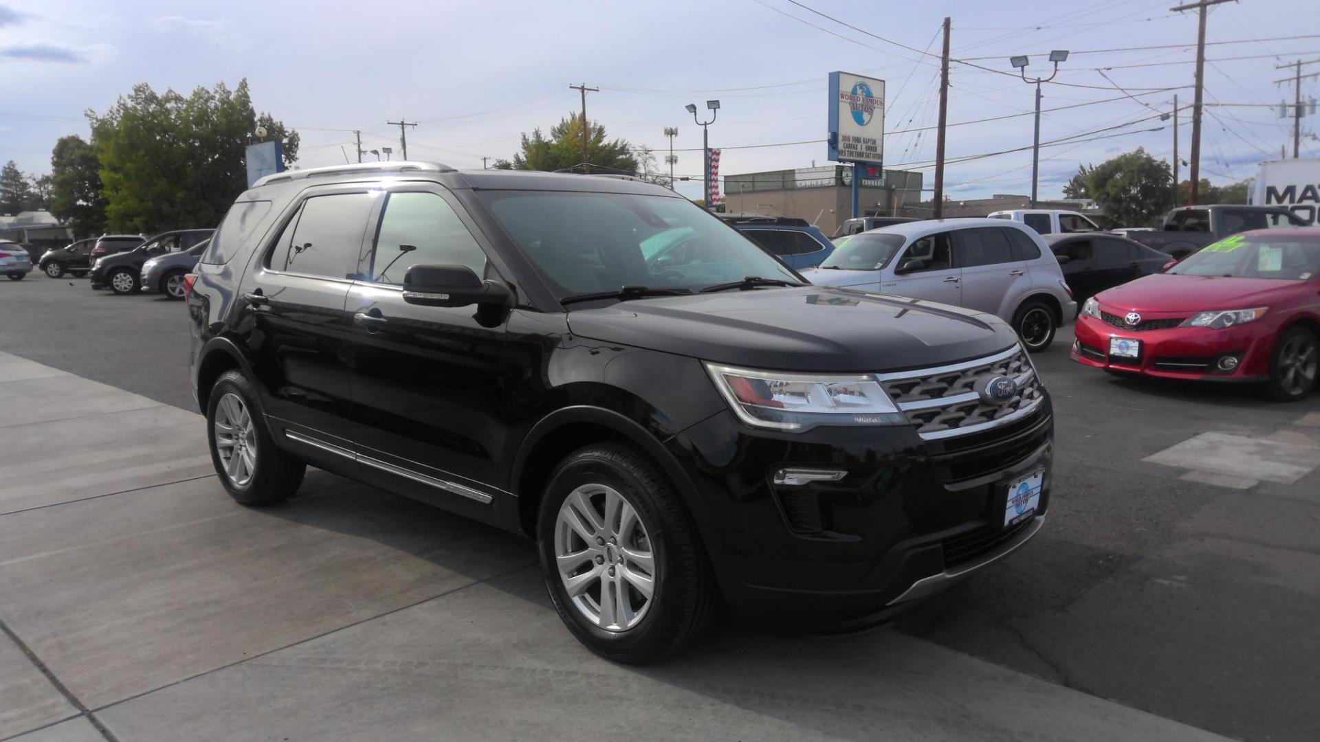 2018 BLACK Ford Explorer XLT 4WD (1FM5K8DH0JG) with an 2.3L L4 DOHC 16V engine, 6A transmission, located at 502 S. Riverside Avenue, Medford, OR, 97501, (541) 773-3136, 42.322803, -122.867477 - Photo#1